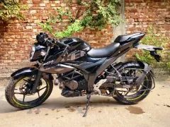 Suzuki Gixxer Dual Disc Dual Tone